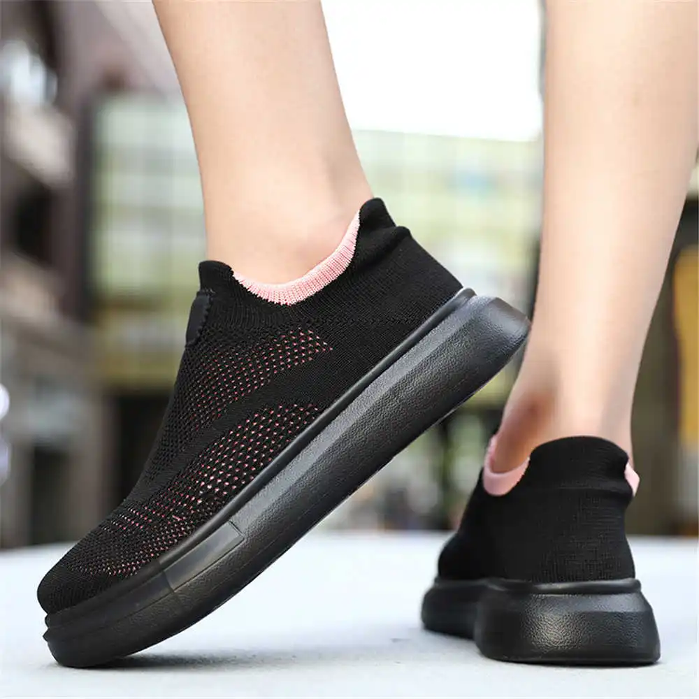 Home Office Expenses - Plattform Strümpfe braune Schuhe für Frau